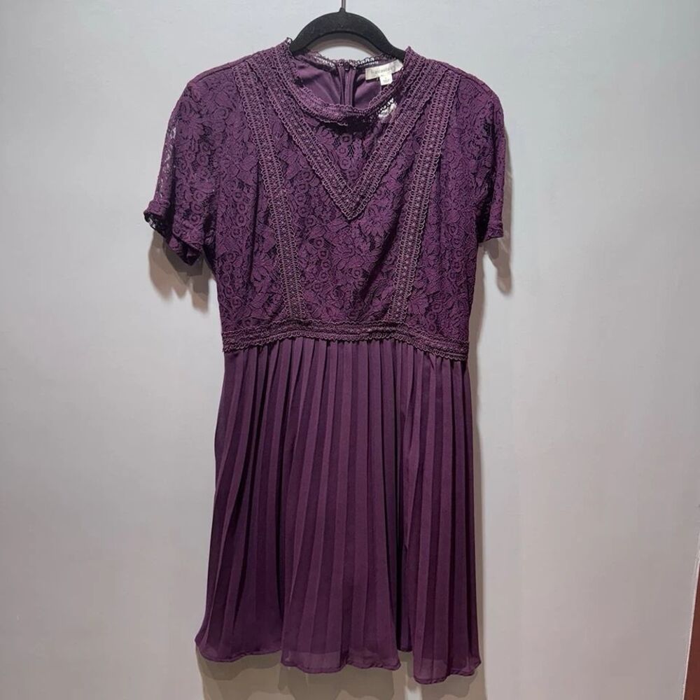 NWT Francesca's Purple Pleated Lace Dress Size Large